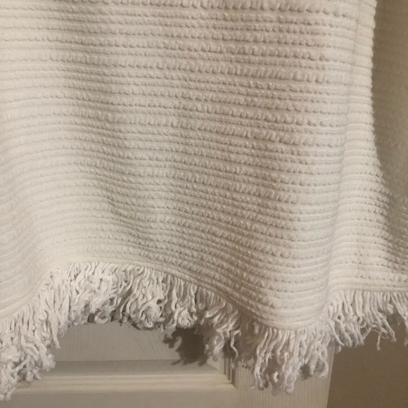 L love • White Fringe Striped Design Short sleeve - Picture 6 of 10